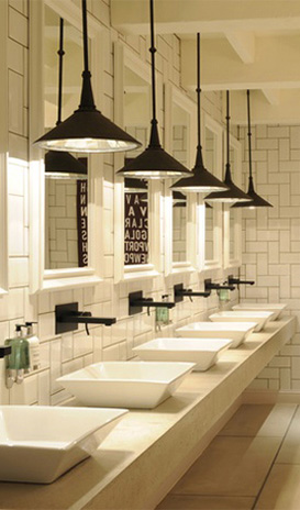 Limpieza de baños, vestuarios y spas